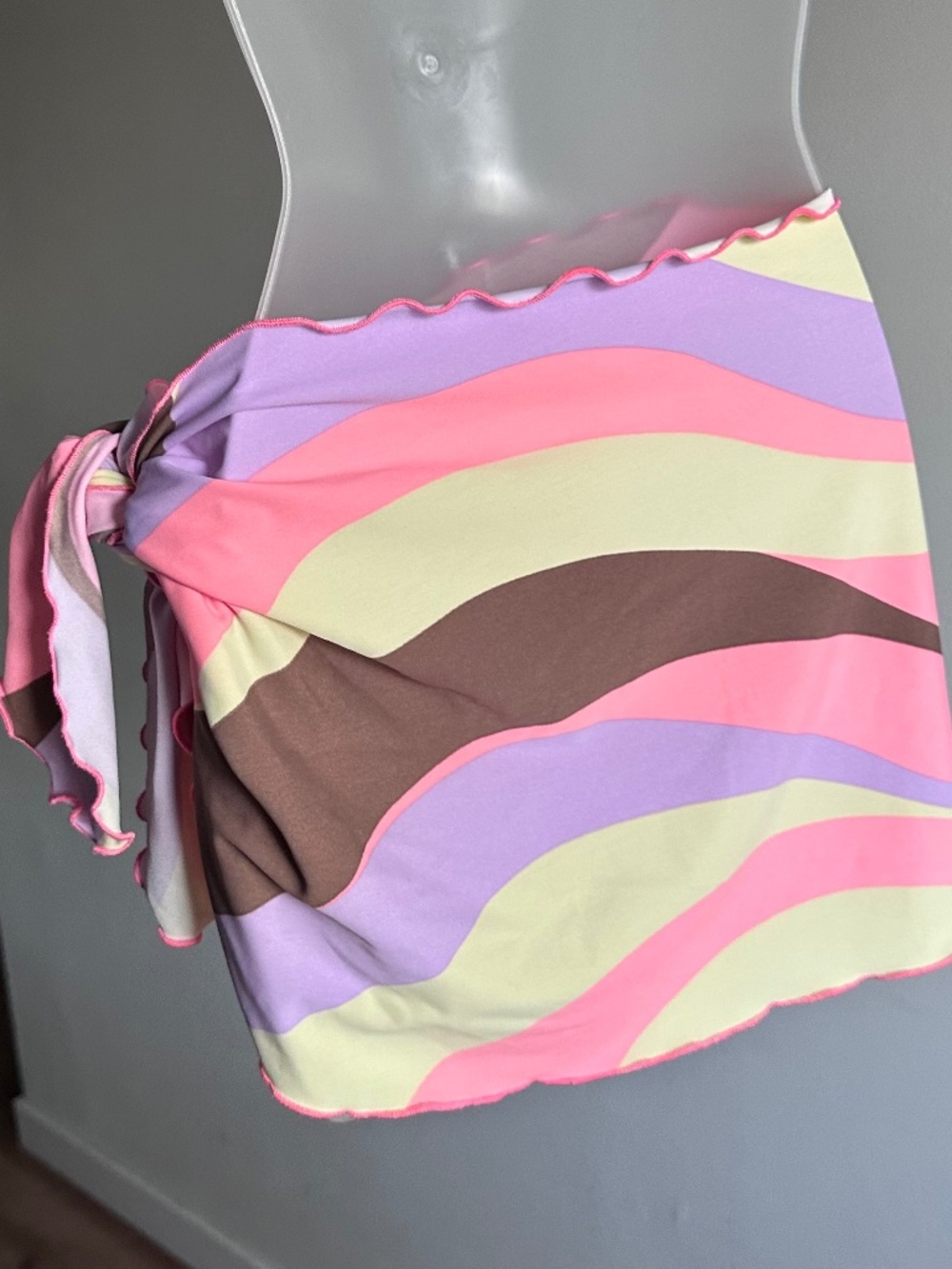 Sarong - Picture 3 of 3
